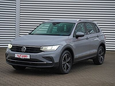 VW Tiguan 1.5 TSI United Navi LED AHK ACC PDC DAB