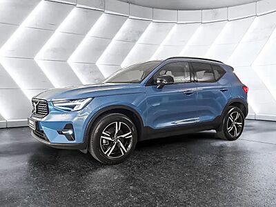 Volvo XC40 B3 B DKG Plus Dark AHK NAVI FSHz LED H&K