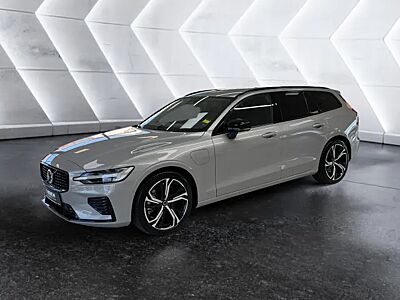 Volvo V60 T6PLUG-IN AWD PlusDark HUD 360  H/K LEDER BLIS