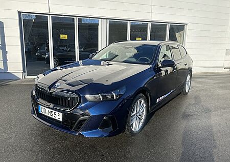 BMW i5 eDrive40 Touring 5 Türen