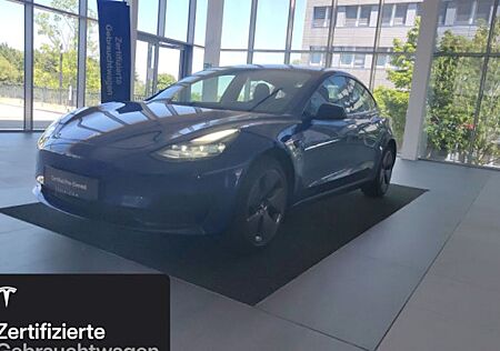 Tesla Model 3 Hinterradantrieb RWD 4 Türen