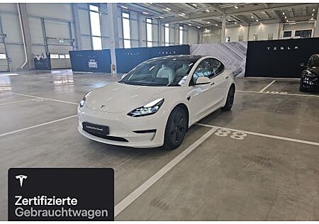 Tesla Model 3 Standard 4 Türen