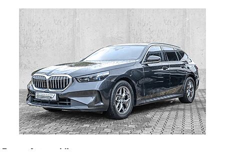 BMW 5er 520d Touring A 5 Türen