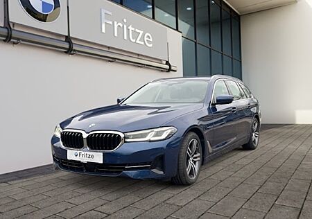 BMW 5er 520d xDrive Touring A Modern Line 5 Türen