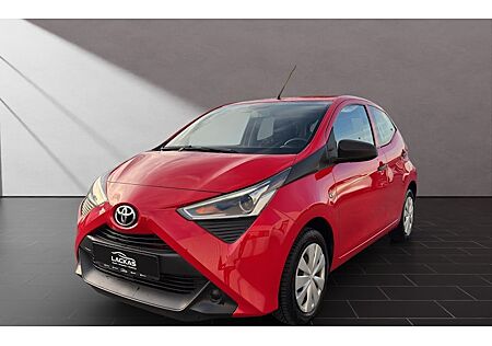 Toyota Yaris 1,5-l-VVT-i Hybrid CVT 5 Türen