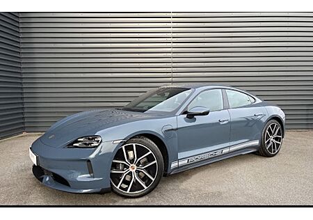 Porsche Taycan - 4 Türen