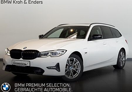 BMW 3er 320e xDrive Touring Sport Line Automatic 5 Türen