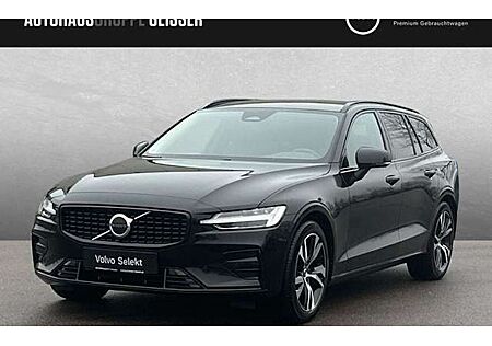 Volvo V60 B4 DCT Plus Dark 5 Türen