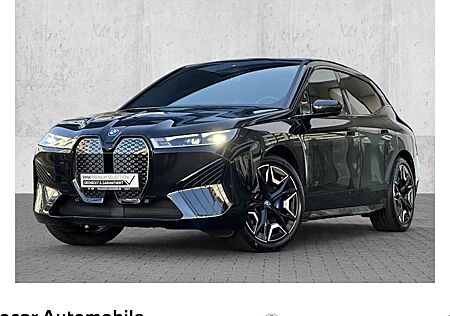 BMW iX xDrive45 5 Türen