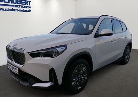 BMW iX1 eDrive20 5 Türen