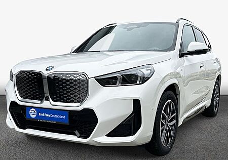 BMW iX1 eDrive20 5 Türen