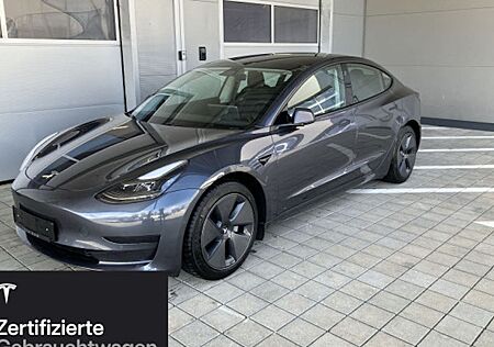 Tesla Model 3 Hinterradantrieb RWD 4 Türen