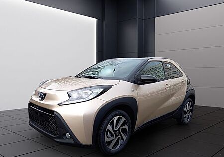 Toyota Aygo (X) Aygo (X) 1.0-l-VVT-i Play S-CVT 5 Türen