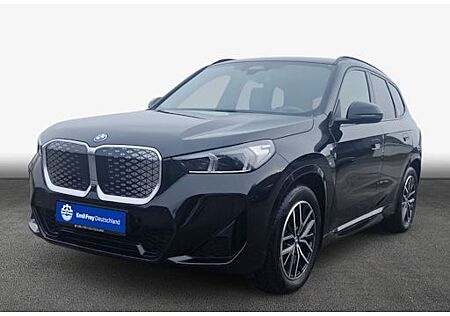 BMW iX1 xDrive30 5 Türen
