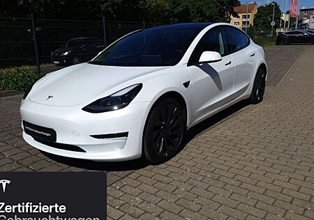 Tesla Model 3 Allradantrieb mit Dualmotor Performance 4 Türen