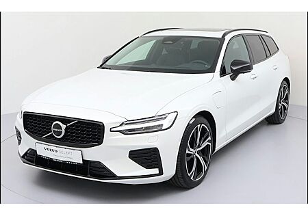 Volvo V60 T6 AWD Plug-in Hybrid Ultra Dark Auto 5 Türen
