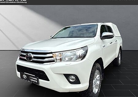 Toyota Hilux 4x4 Extra Cab 2.4 D-4D Comfort 4 Türen