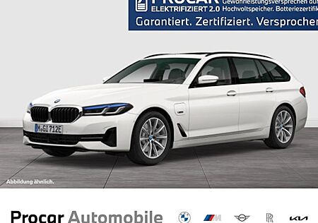 BMW 5er 530e xDrive Touring A 5 Türen