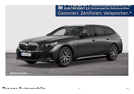 BMW 5er 550e xDrive Touring A 5 Türen