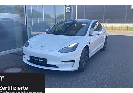 Tesla Model 3 Hinterradantrieb RWD 4 Türen