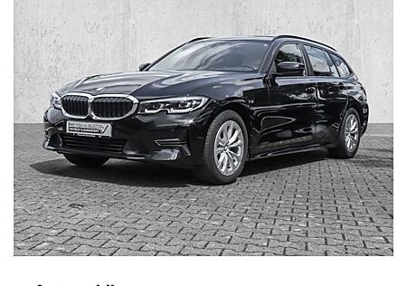 BMW 3er 320i Touring Advantage Auto 5 Türen