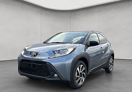 Toyota Aygo (X) Aygo (X) 1.0-l-VVT-i Play S-CVT 5 Türen