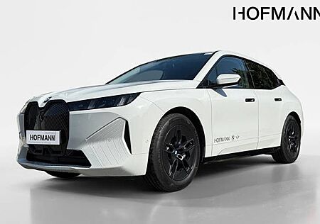 BMW iX xDrive45 5 Türen