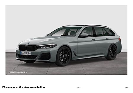 BMW 5er 530d xDrive Touring A 5 Türen