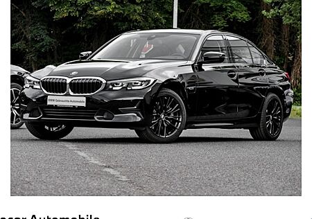 BMW 3er 320e Sport Line Automatik 4 Türen