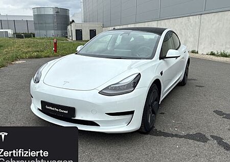 Tesla Model 3 Hinterradantrieb RWD 4 Türen