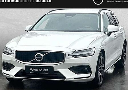 Volvo V60 B4 DCT Core 5 Türen