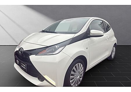 Toyota Aygo 1,0-l-VVT-i x-play 5 Türen