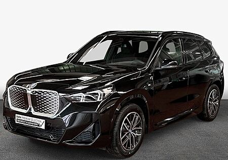 BMW iX1 xDrive30 5 Türen