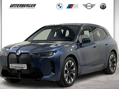 BMW iX xDrive45 5 Türen