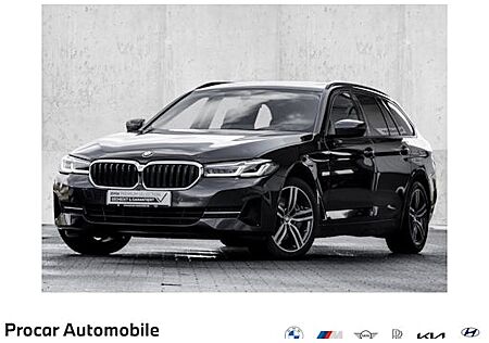 BMW 5er 540d xDrive Touring A 5 Türen