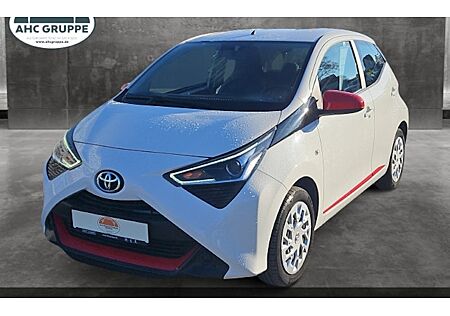 Toyota Aygo 1,0-l-VVT-i x-play x-shift 5 Türen
