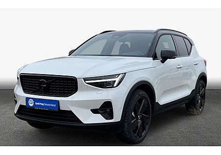Volvo XC 40 B3 Plus Black Edition DCT 5 Türen