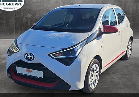 Toyota Aygo 1,0-l-VVT-i x-play x-shift 5 Türen