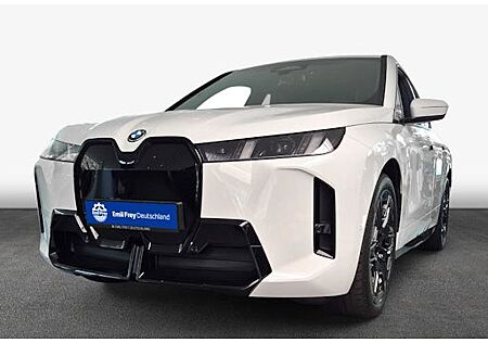 BMW iX xDrive45 5 Türen