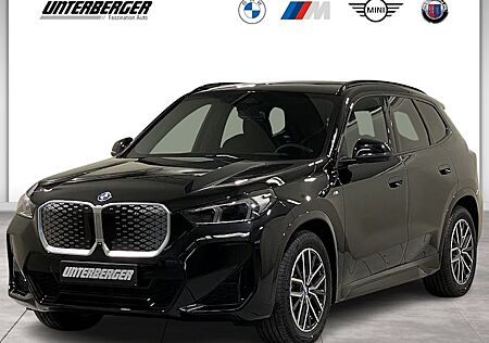 BMW iX1 eDrive20 5 Türen