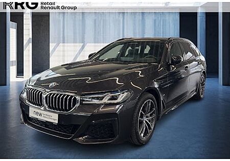 BMW 5er 540i xDrive Touring A 5 Türen