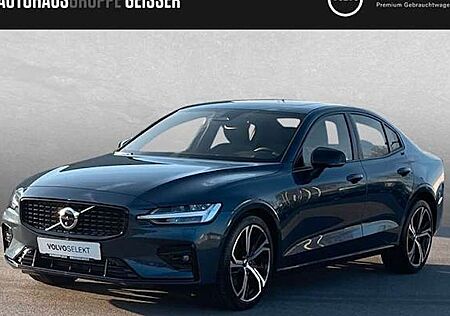 Volvo S60 B4 Plus Dark DCT 4 Türen
