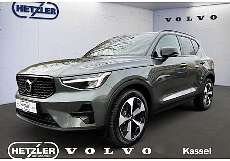 Volvo XC 40 B4 Plus Dark DCT 5 Türen