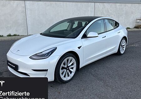 Tesla Model 3 Hinterradantrieb RWD Long Range 4 Türen