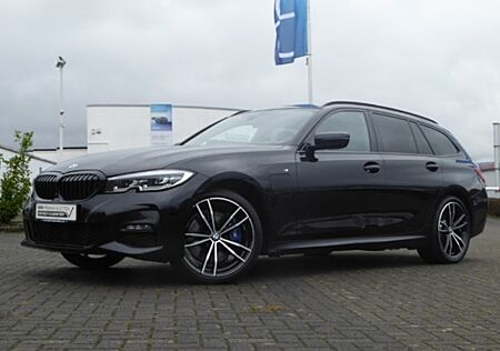 BMW 3er 330e xDrive Touring M Sport A. 5 Türen