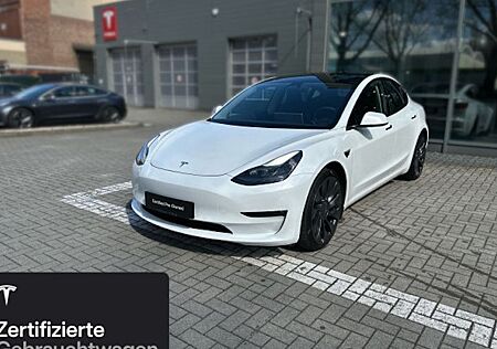 Tesla Model 3 Allradantrieb mit Dualmotor Performance 4 Türen