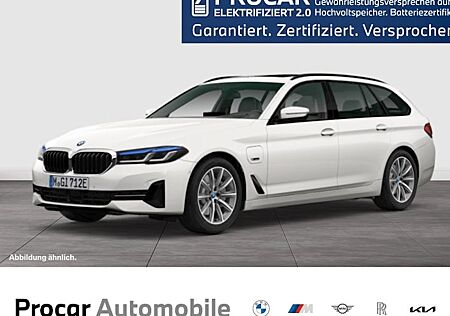 BMW 5er 530e xDrive Touring A 5 Türen