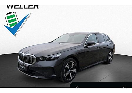 BMW i5 eDrive40 Touring 5 Türen