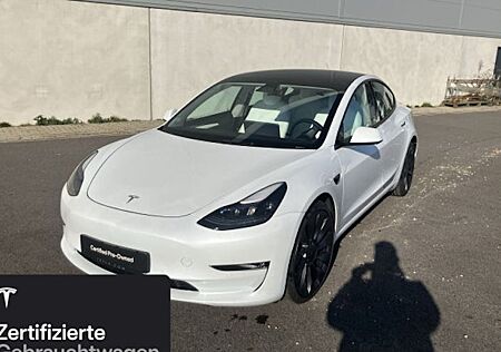 Tesla Model 3 Allradantrieb mit Dualmotor Performance 4 Türen