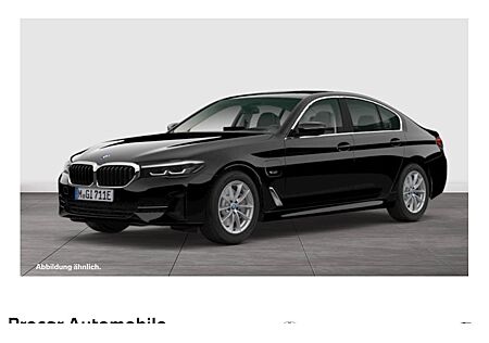 BMW 5er 530e xDrive Touring A 5 Türen
